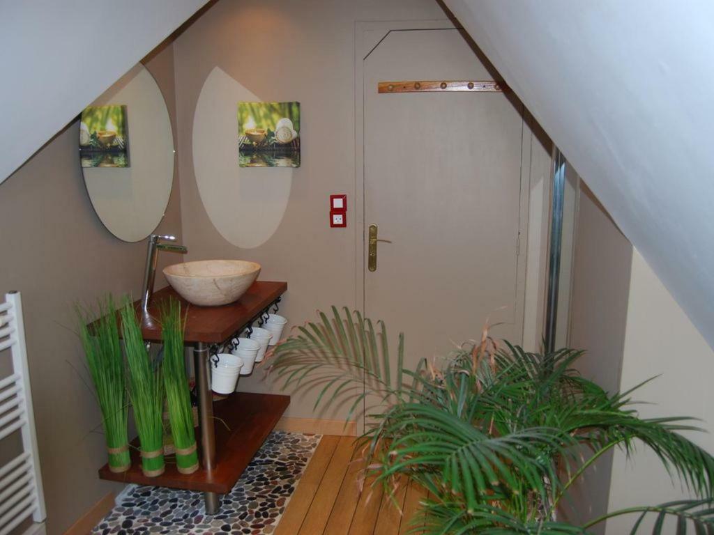 Maison Avec Piscine Et Sauna A Vire 외부 사진
